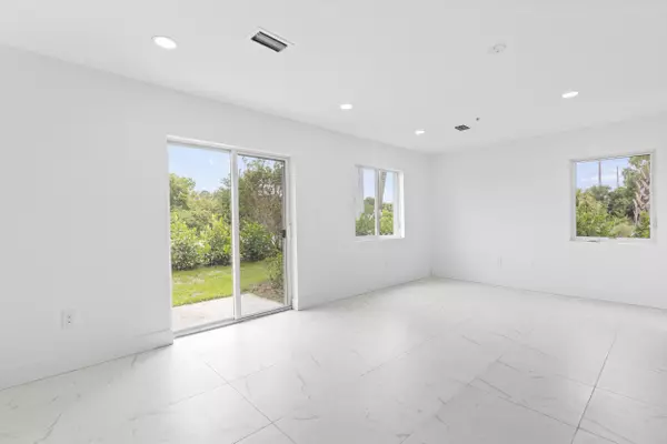 Port Saint Lucie, FL 34953,4498 SW Port Saint Lucie BLVD 4512