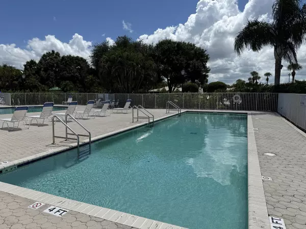 Port Saint Lucie, FL 34986,1251 NW Sun Terrace CIR 9b