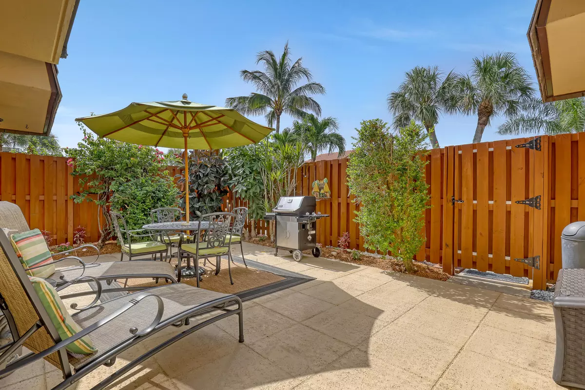 Jupiter, FL 33477,131 Ocean Cove DR