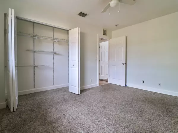 Lake Worth Beach, FL 33460,1602 N J 1 ST 3