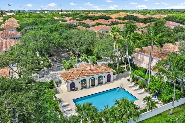 Tequesta, FL 33469,73 Laurel Oaks CIR