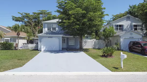 4722 Lakeside CIR, West Palm Beach, FL 33417