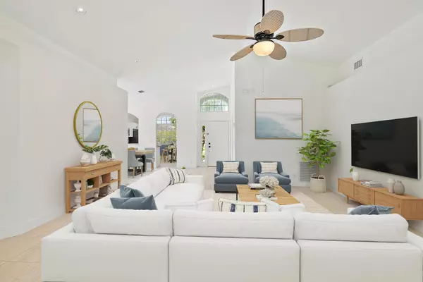 Jupiter, FL 33458,6213 Lauderdale ST