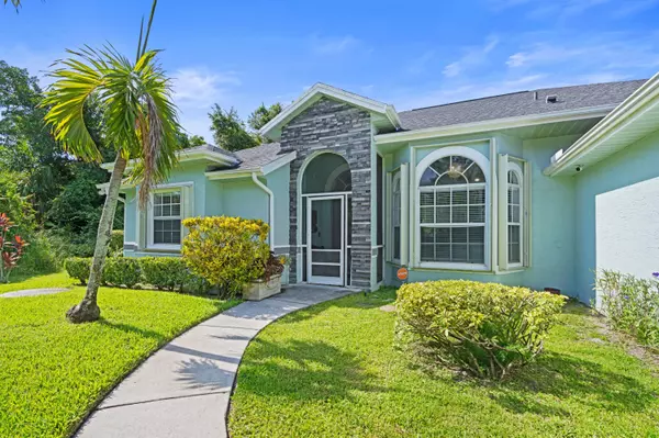 Port Saint Lucie, FL 34953,1674 SW Escobar LN