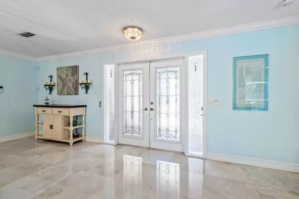 Boca Raton, FL 33487,808 Appleby ST