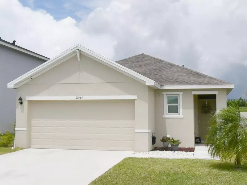 11044 SW Vasari WAY, Port Saint Lucie, FL 34987