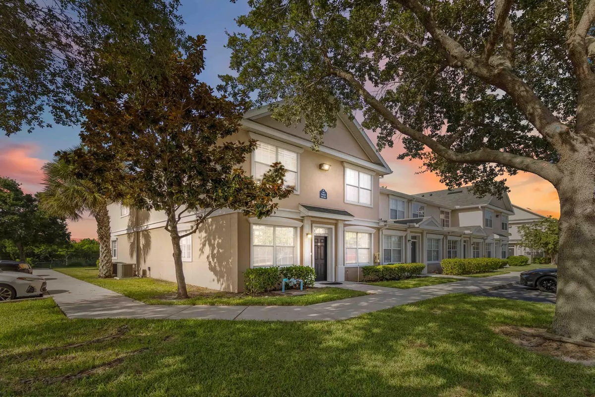 Melbourne, FL 32901,110 Turpial WAY 102