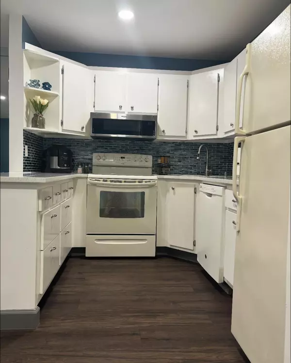 Greenacres, FL 33415,723 Sunny Pine Way WAY B-2