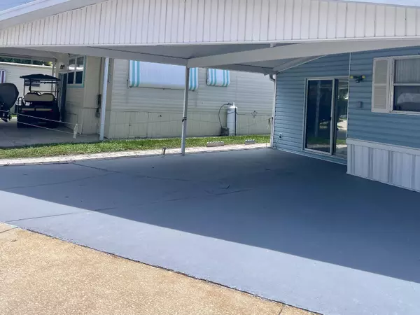 Okeechobee, FL 34974,5472 SE 67th AVE