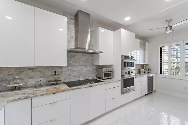 North Palm Beach, FL 33408,370 Golfview RD 403