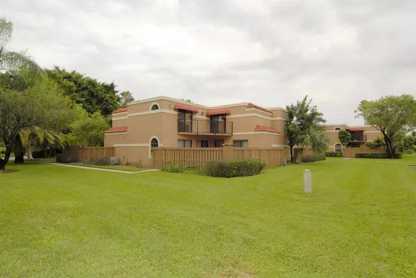 8122 Severn DR A, Boca Raton, FL 33433