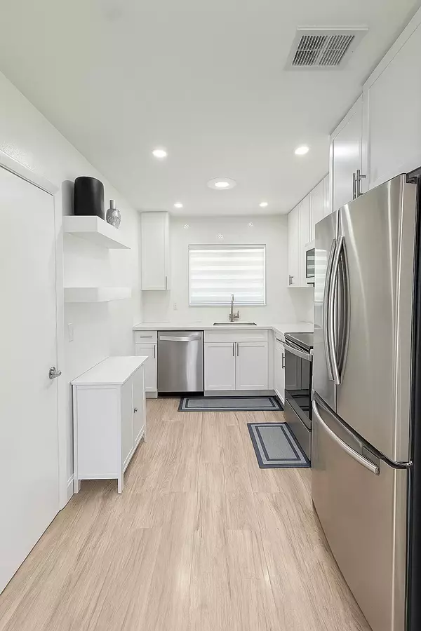 Port Saint Lucie, FL 34952,2055 SE West Dunbrooke CIR