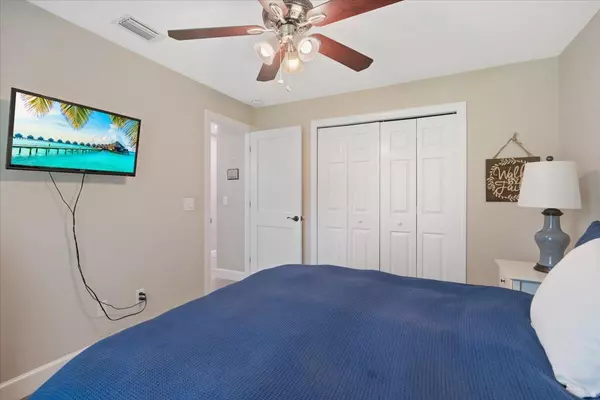 Vero Beach, FL 32967,8755 97th CT