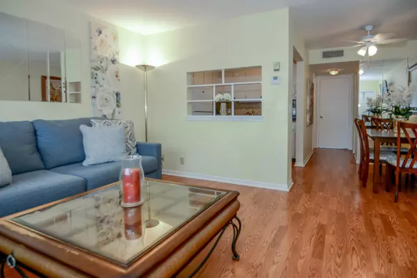 Lake Worth Beach, FL 33461,3120 Lake Osborne DR 110