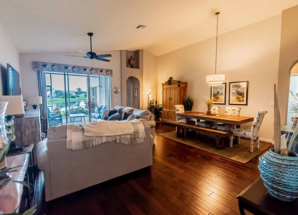 Port Saint Lucie, FL 34986,350 NW Breezy Point LOOP