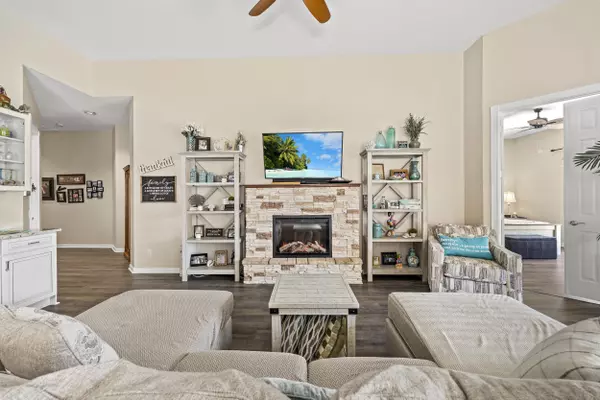 West Palm Beach, FL 33411,7064 Elkhorn DR
