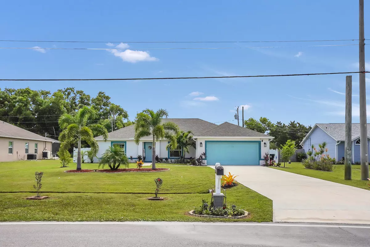Port Saint Lucie, FL 34952,2073 SE Berkshire BLVD