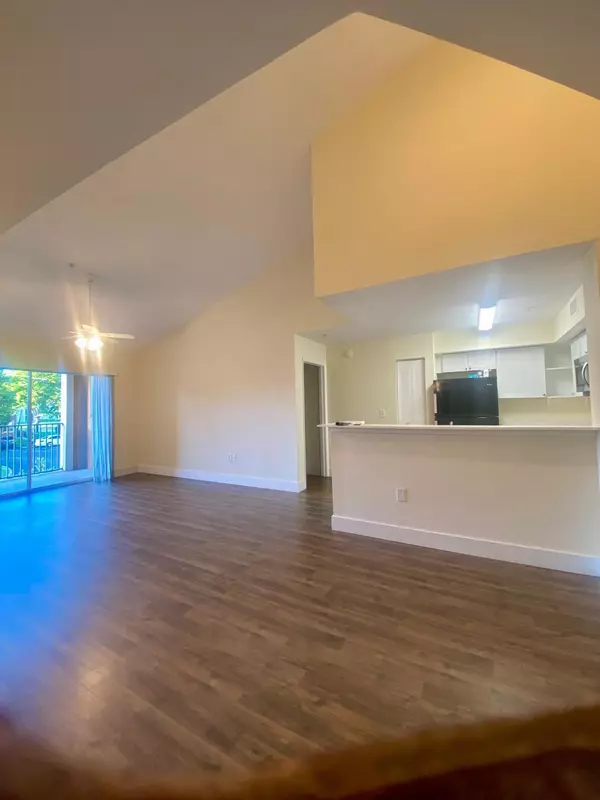 7864 Sonoma Springs 203 CIR 203, Lake Worth, FL 33463