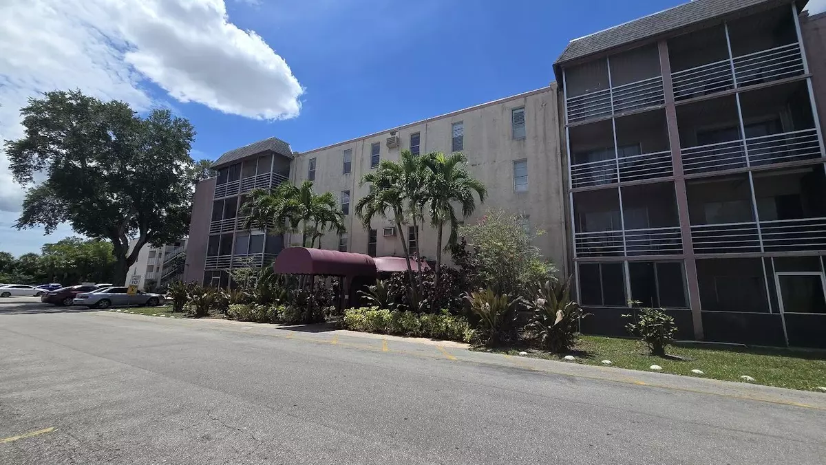 Lauderhill, FL 33313,2800 NW 56 AVE G406