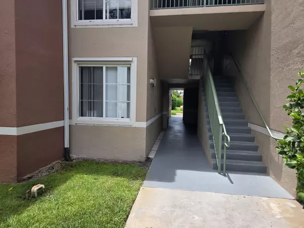 Lake Worth, FL 33463,7824 Sonoma Springs CIR 104