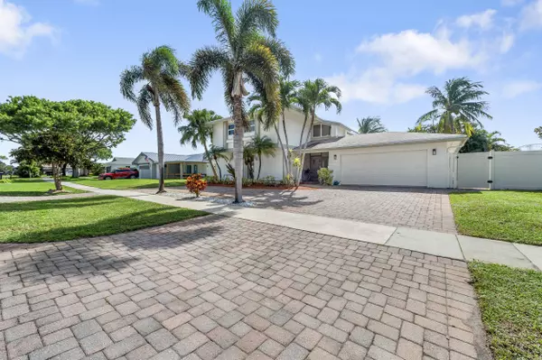Boca Raton, FL 33487,17741 Briar Patch TRL