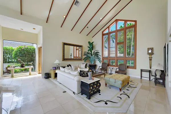 Boca Raton, FL 33496,6923 Queenferry CIR