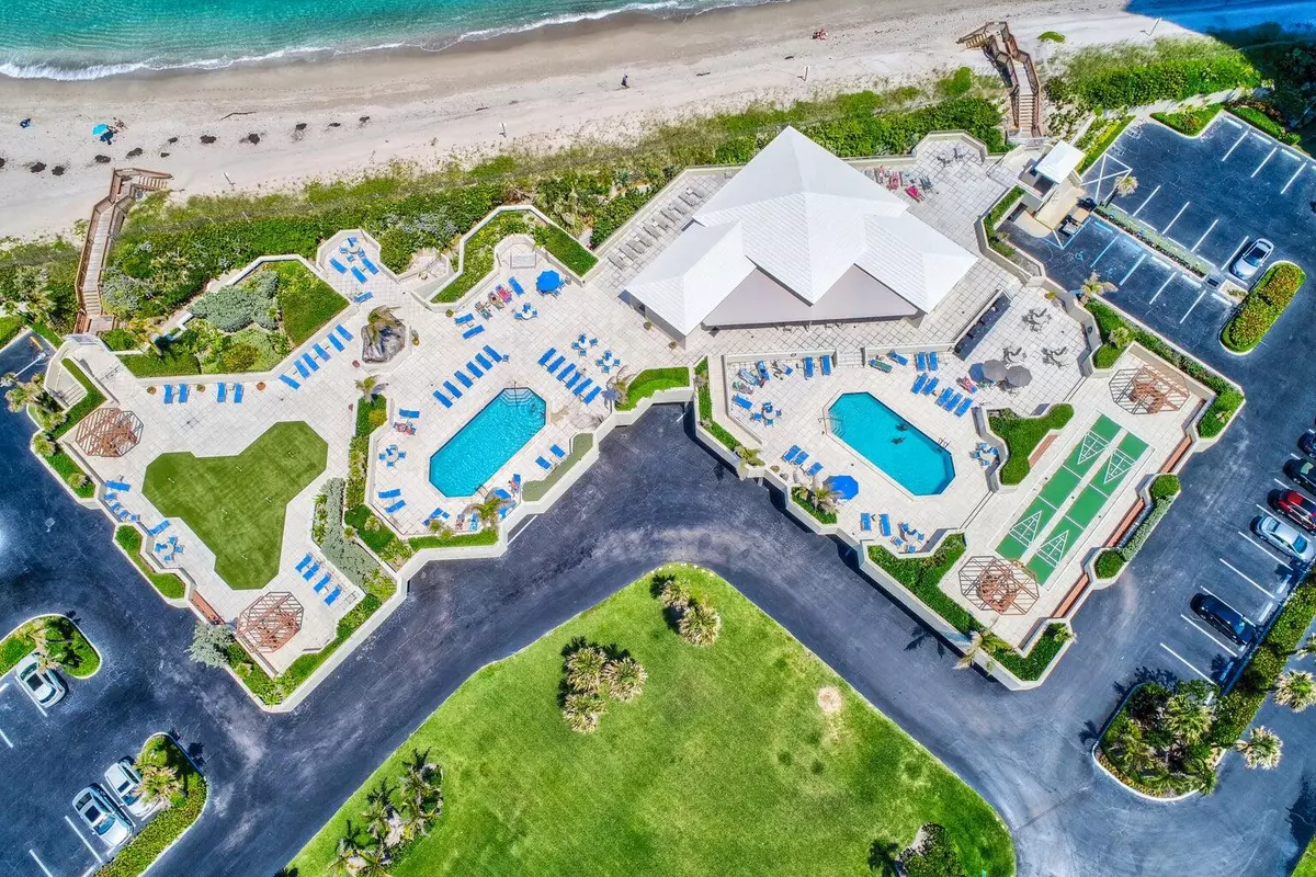 Singer Island, FL 33404,5550 N Ocean DR 8 C