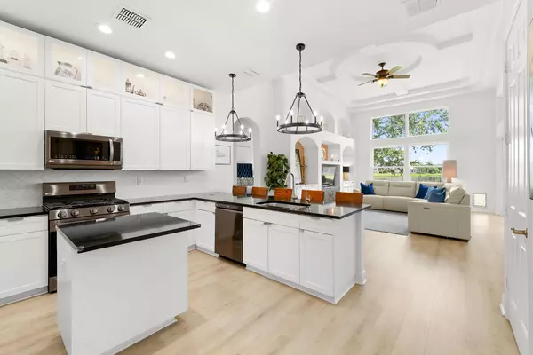 Port Saint Lucie, FL 34986,138 NW Magnolia Lakes BLVD