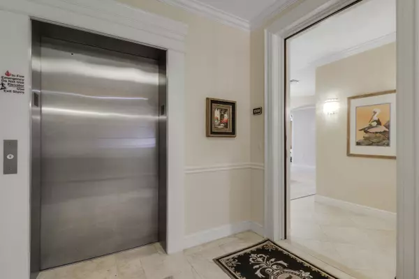 Jensen Beach, FL 34957,1508 NE Outrigger Landings DR 310