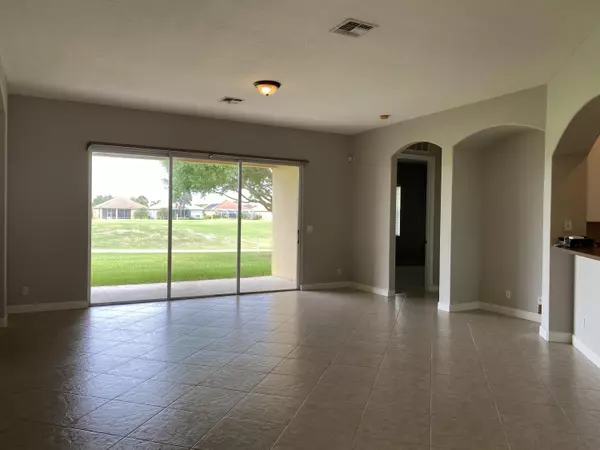 Port Saint Lucie, FL 34983,434 NW Sheffield CIR