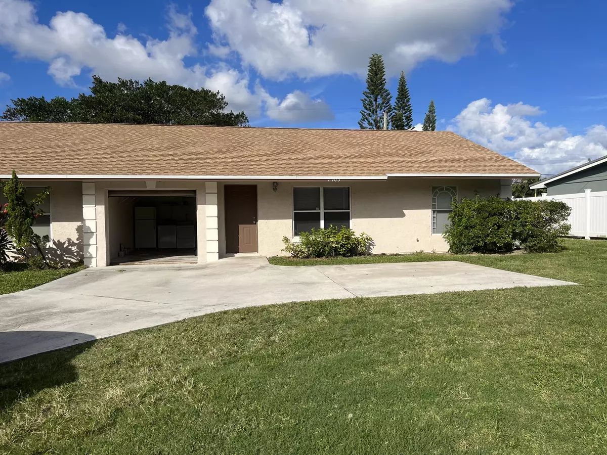 North Palm Beach, FL 33408,1905 Service RD 1909