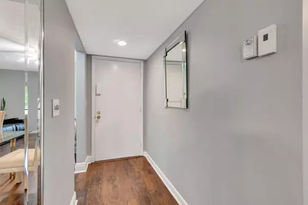 Delray Beach, FL 33484,5190 Las Verdes CIR 202