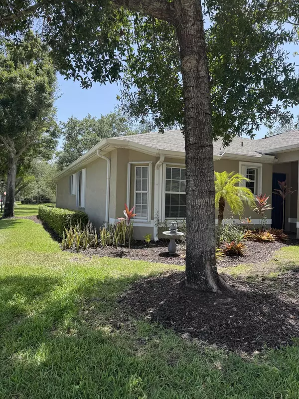 Vero Beach, FL 32968,3801 SW Kitty Hawk LN