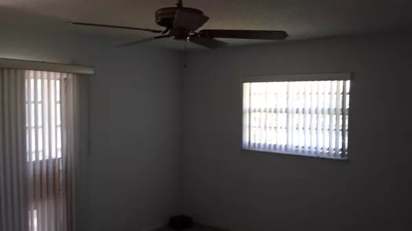 Port Saint Lucie, FL 34952,19 Lake Vista TRL 205