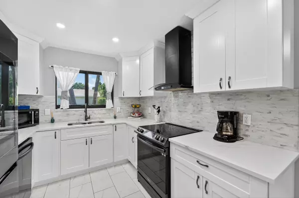 Delray Beach, FL 33445,1325 NW 23rd LN
