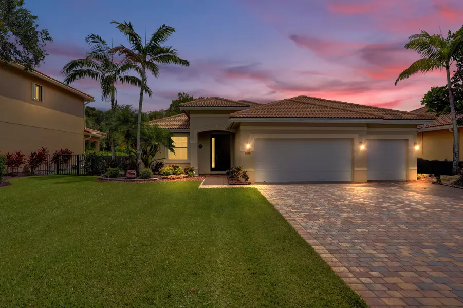 8490 Lyons Ranches RD, Boynton Beach, FL 33472