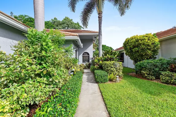Delray Beach, FL 33445,292 Sherwood Forest DR