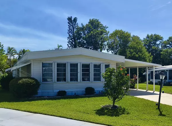 85 S Warner DR, Jensen Beach, FL 34957