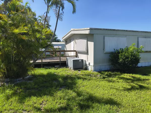 Jensen Beach, FL 34957,85 S Warner DR