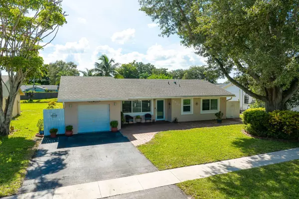 Boca Raton, FL 33496,9825 Spanish Isles DR