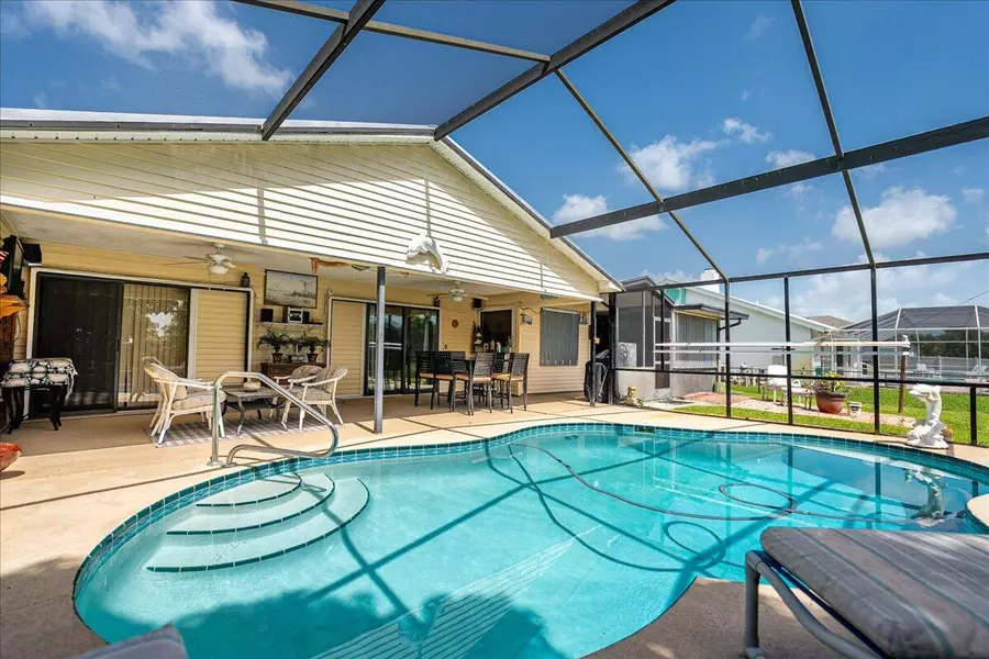 6719 NW Dorothy ST, Port Saint Lucie, FL 34983