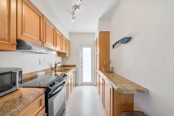 Hillsboro Beach, FL 33062,1221 Hillsboro Mile 25b