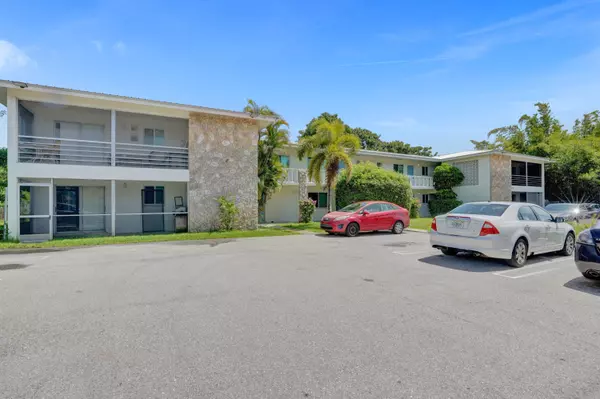 115 SW 1st AVE 5, Boynton Beach, FL 33435