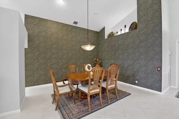 Boynton Beach, FL 33437,7317 Amber Falls LN