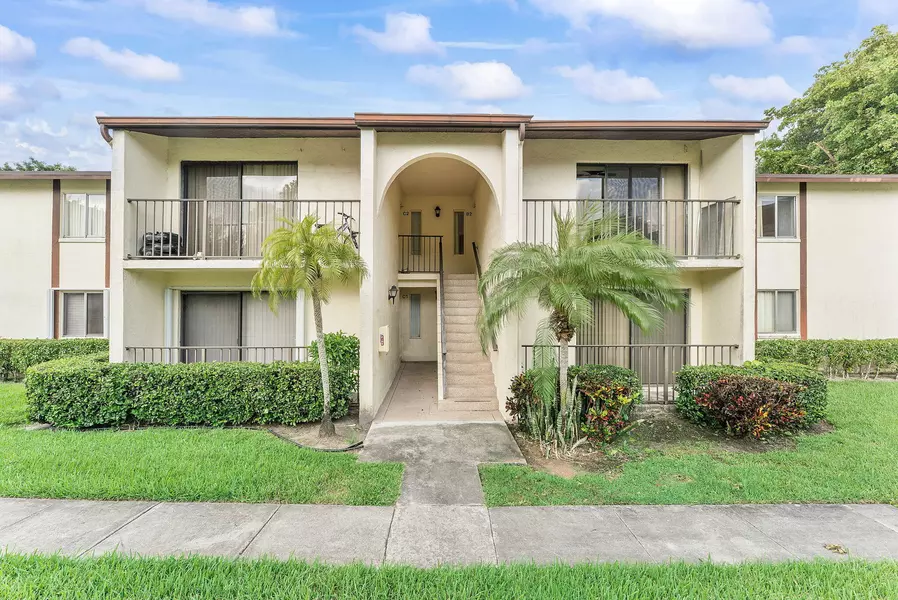 4787 Sable Pine CIR B2, West Palm Beach, FL 33417