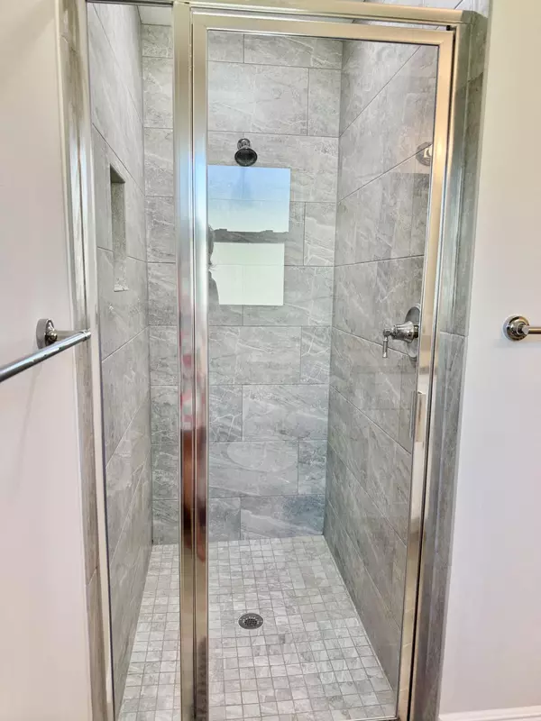 Okeechobee, FL 34974,930 SW 44th BLVD