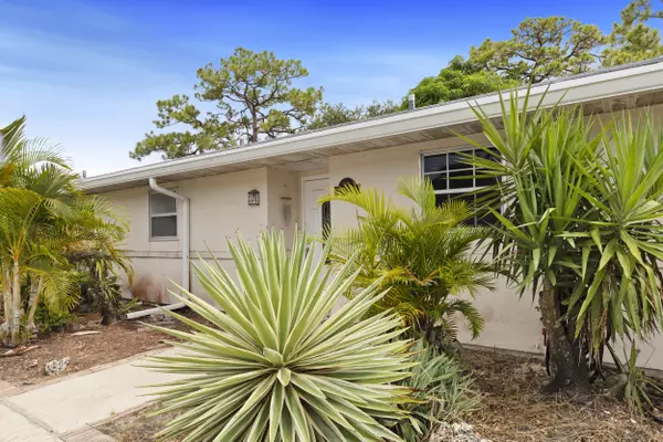 Lake Worth, FL 33467,192 Cape Cod CIR