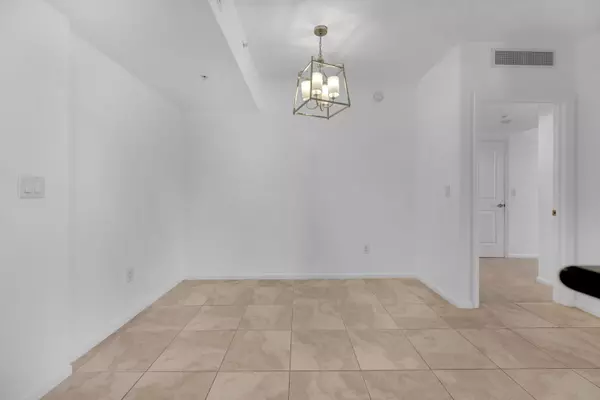 West Palm Beach, FL 33401,403 S Sapodilla Avenue 612