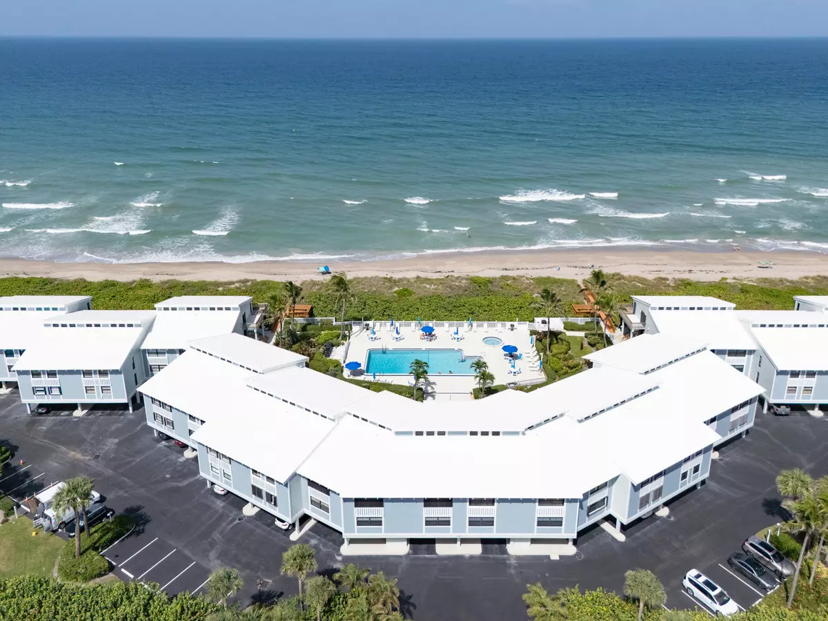 Stuart, FL 34996,2355 NE Ocean BLVD 22a