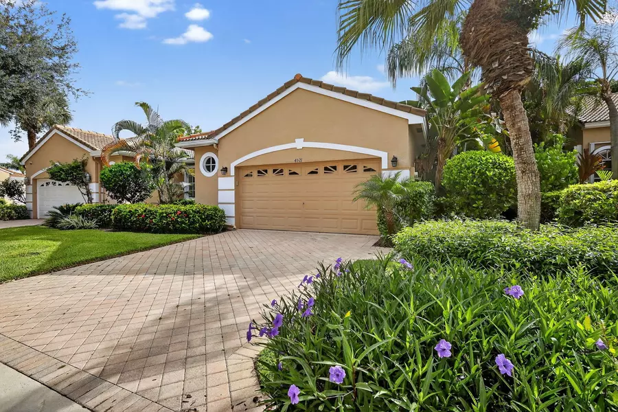 4521 Carlton Golf DR, Lake Worth, FL 33449